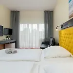 Gryf אתר נופש 2*