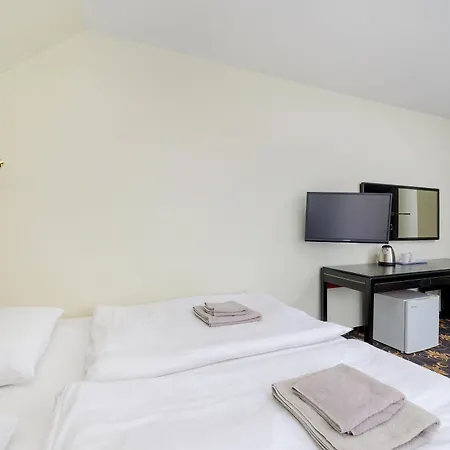 Ośrodek wypoczynkowy Gryf Ośrodek 2*