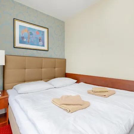 Ośrodek wypoczynkowy Gryf Ośrodek 2*