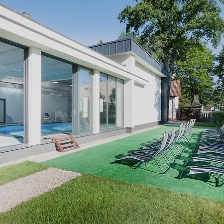 Semesteranläggning (resort) Gryf 2*